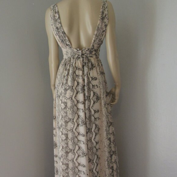 H&M Cream & Gray Chiffon Sleeveless Evening Maxi V-Neck Back Zip Dress - Picture 3 of 5